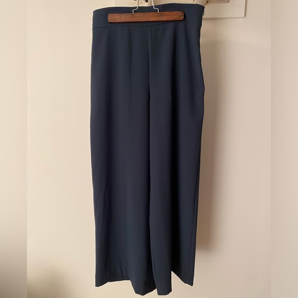 ZARA High Waisted Black Culottes - Picture 2 of 9
